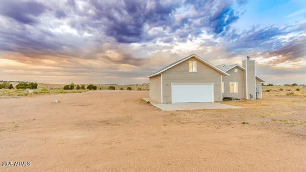 $349,000 | 502 North 1100 Street West, Taylor, AZ 85939