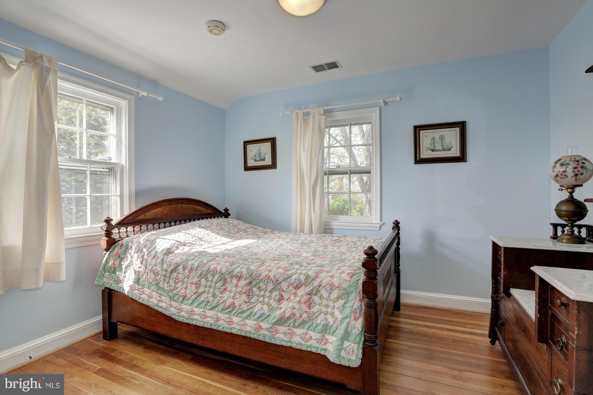 1915 Brisbane Street Silver Spring, MD 20902 - Photo 17 of 30 Bedroom