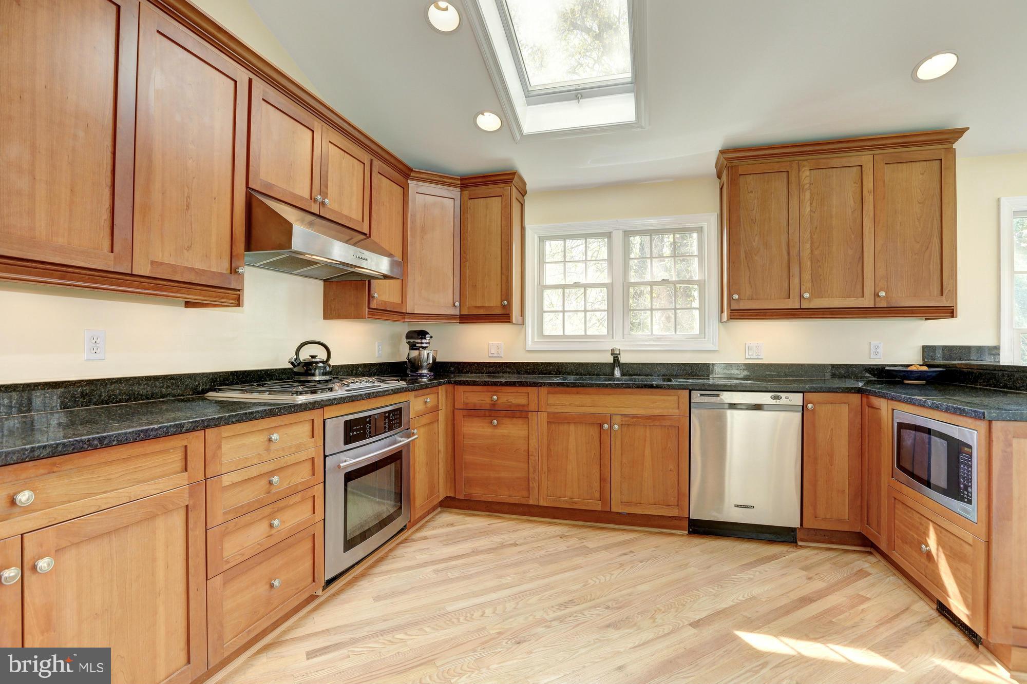 1915 Brisbane Street Silver Spring, MD 20902 - Photo 5 of 30 Kitchen