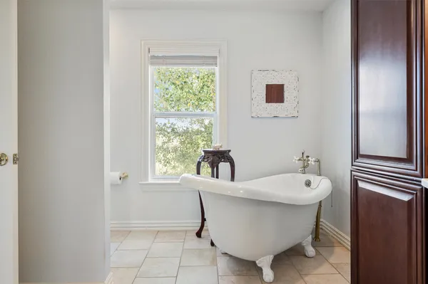 $1,790,000 | 10602 Ward Road, Tomball, TX 77375