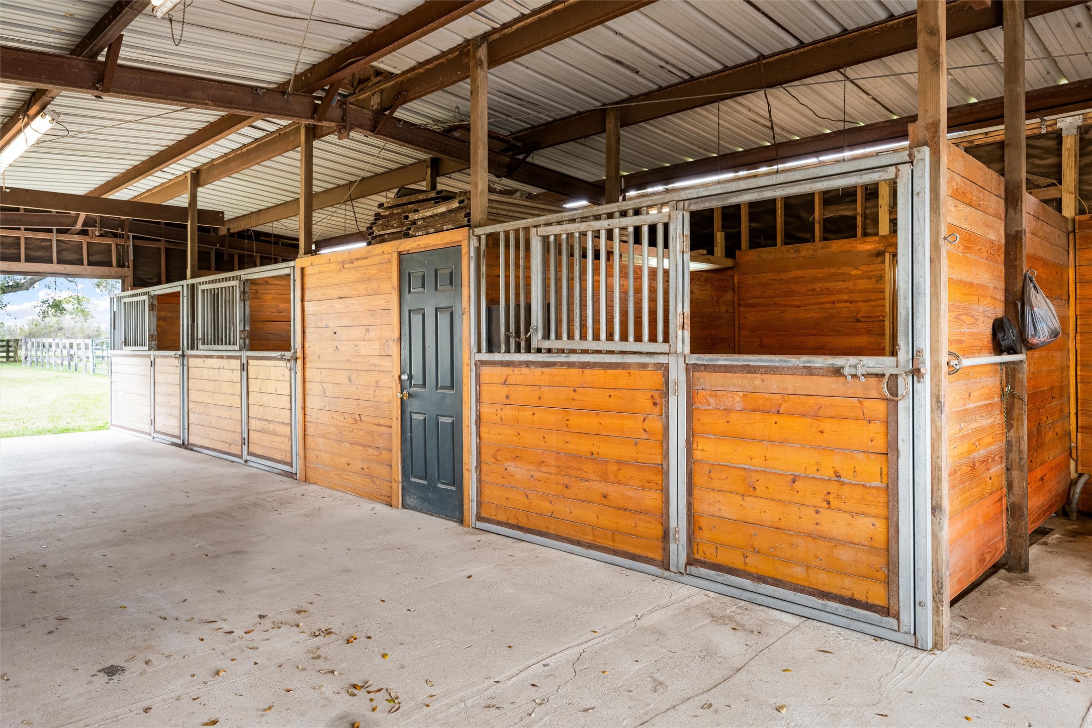 10602 Ward Road Tomball, TX 77375 - Photo 46 of 50 a view of a garage