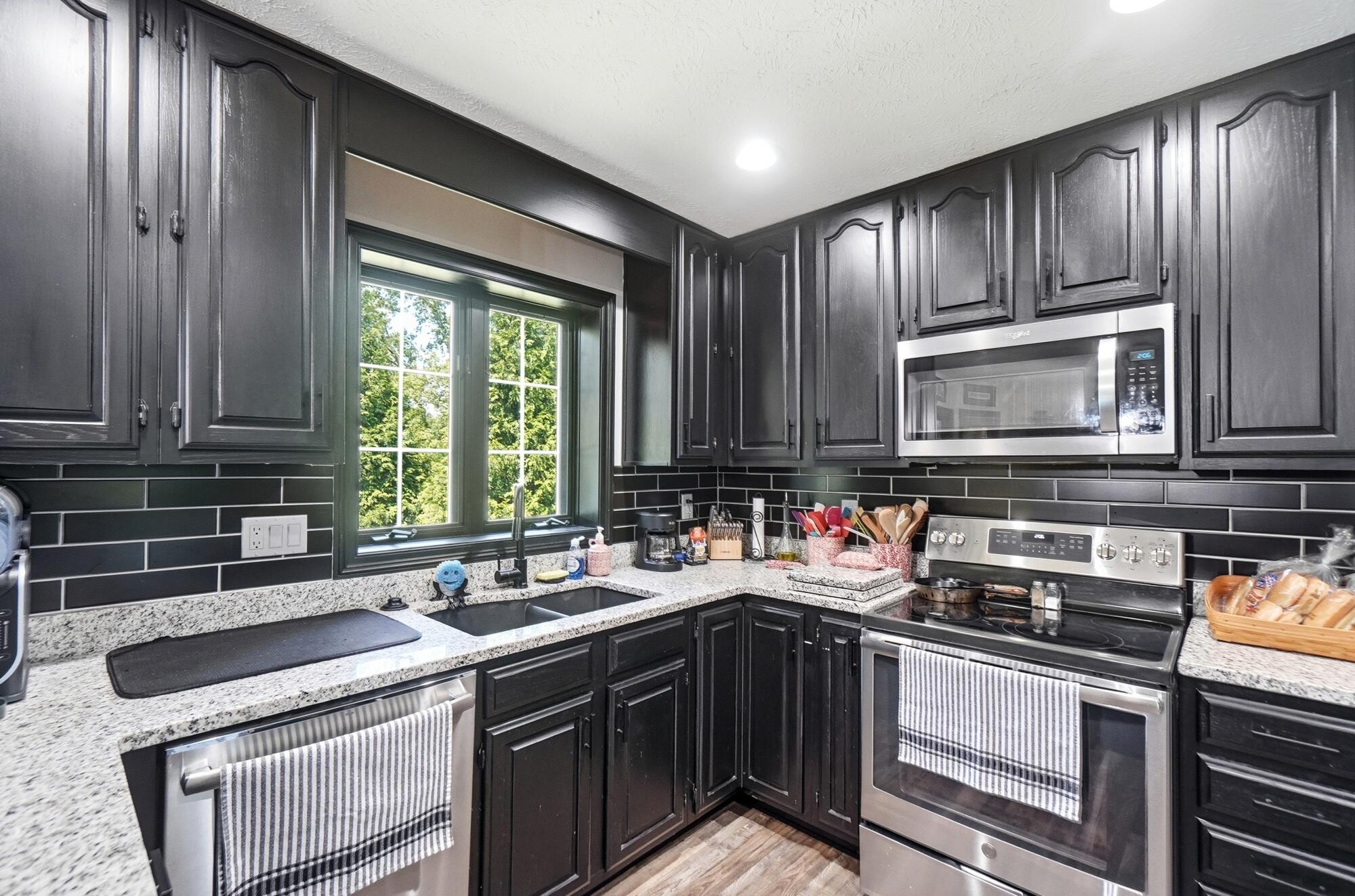 1126 Kingsgate Road Springfield, OH 45503 - Photo 25 of 89 024