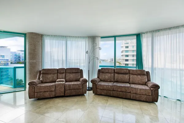 $6,000 | 6000 Indian Creek Drive, Unit 12B, Miami Beach, FL 33140