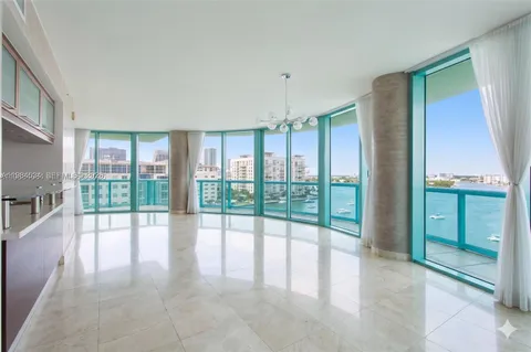 $5,500 | 6000 Indian Creek Drive, Unit 12B, Miami Beach, FL 33140