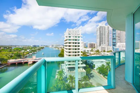 $5,500 | 6000 Indian Creek Drive, Unit 12B, Miami Beach, FL 33140