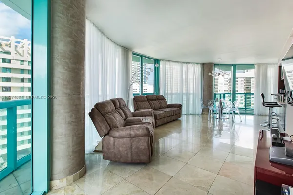 $6,500 | 6000 Indian Creek Drive, Unit 12B, Miami Beach, FL 33140