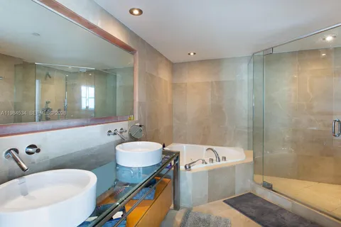 $5,500 | 6000 Indian Creek Drive, Unit 12B, Miami Beach, FL 33140