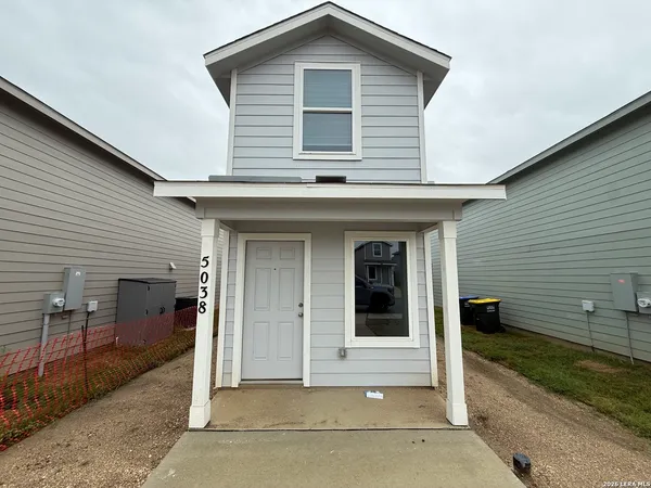 $1,275 | 5038 Primrose Ridge, Converse, TX 78109