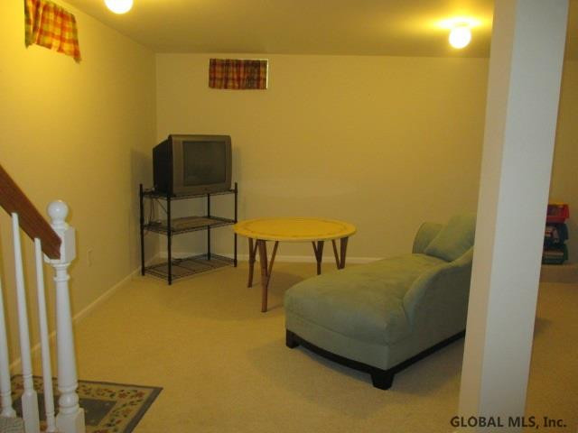 129 Harvard Road Colonie, NY 12189 - Photo 18 of 22 Photo 18