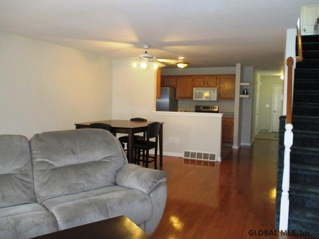 129 Harvard Road Colonie, NY 12189 - Photo 9 of 22 Photo 9