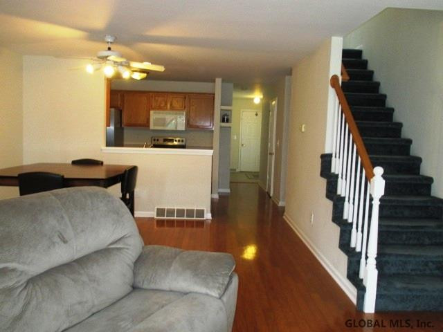 129 Harvard Road Colonie, NY 12189 - Photo 10 of 22 Photo 10