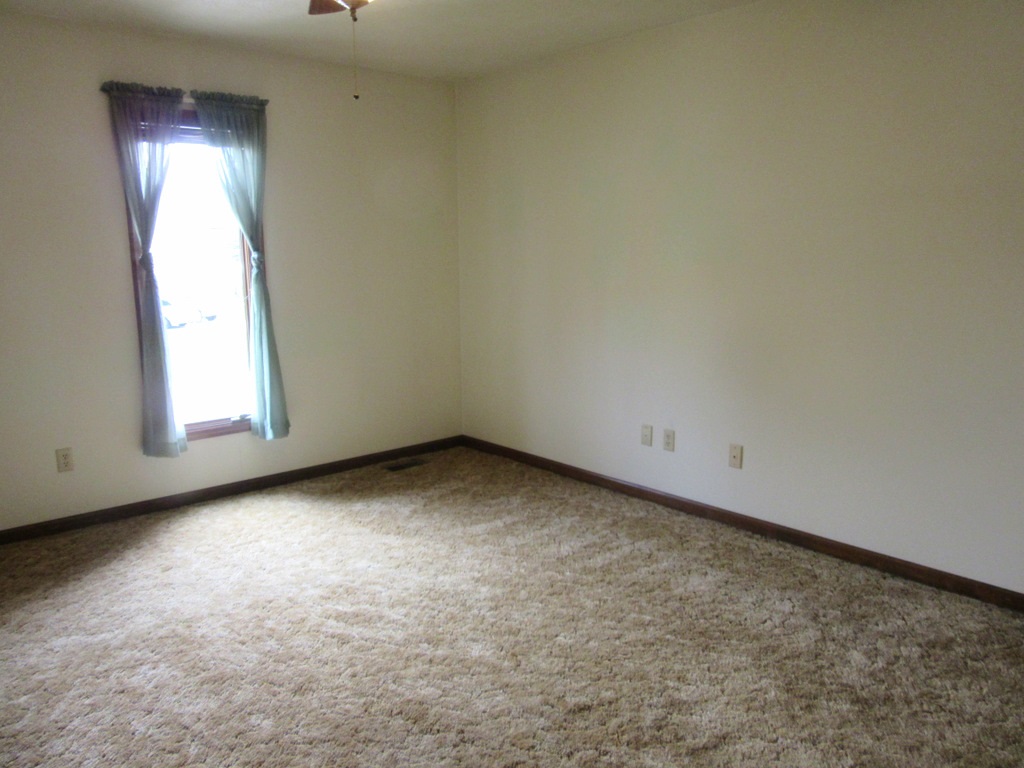 1103 Ridgeway Drive Crawfordsville, IN 47933 - Photo 27 of 34
