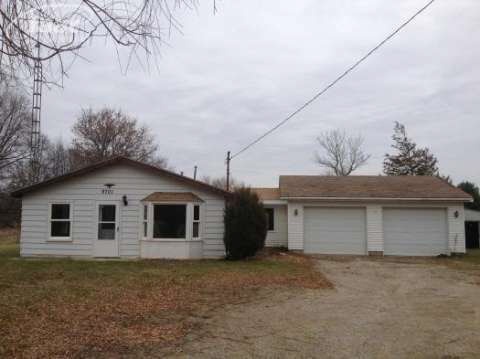 9701 South New Lothrop Road Durand, MI 48429 - Photo 1 of 13 20388301.JPG