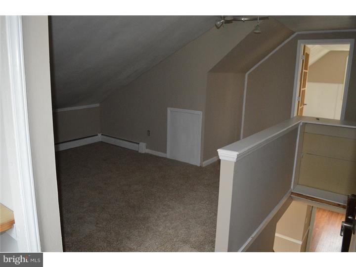 431 Tanner Road Hatboro, PA 19040 - Photo 8 of 14 Great Room