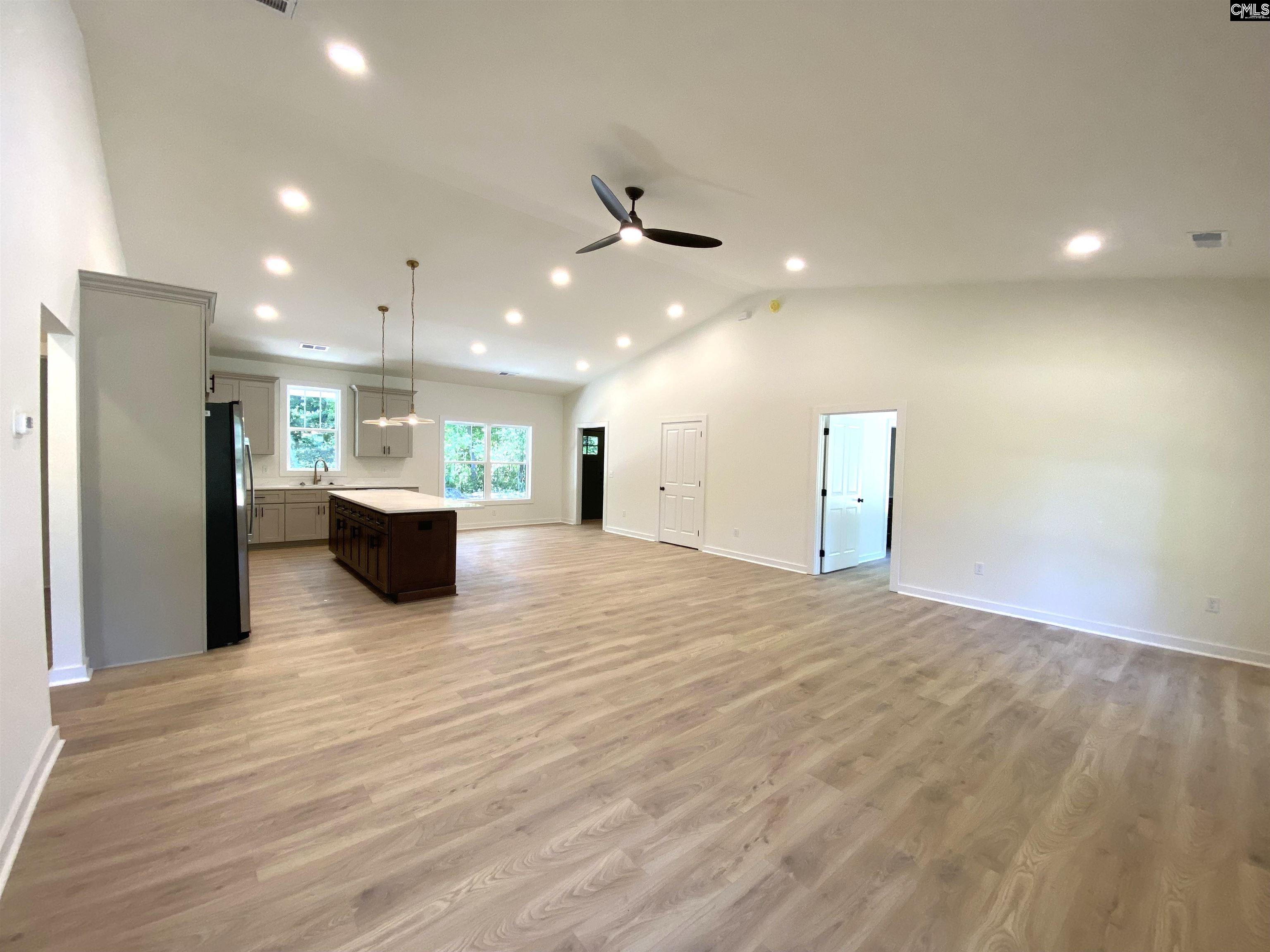 207 Pinetree Leesville, SC 29070 - Photo 3 of 26
