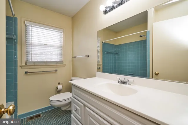 $4,000 | 500 Springvale Road, Great Falls, VA 22066