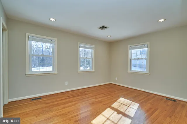 $4,000 | 500 Springvale Road, Great Falls, VA 22066