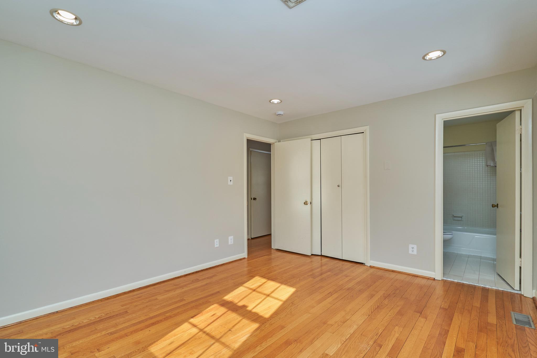 500 Springvale Road Great Falls, VA 22066 - Photo 15 of 52