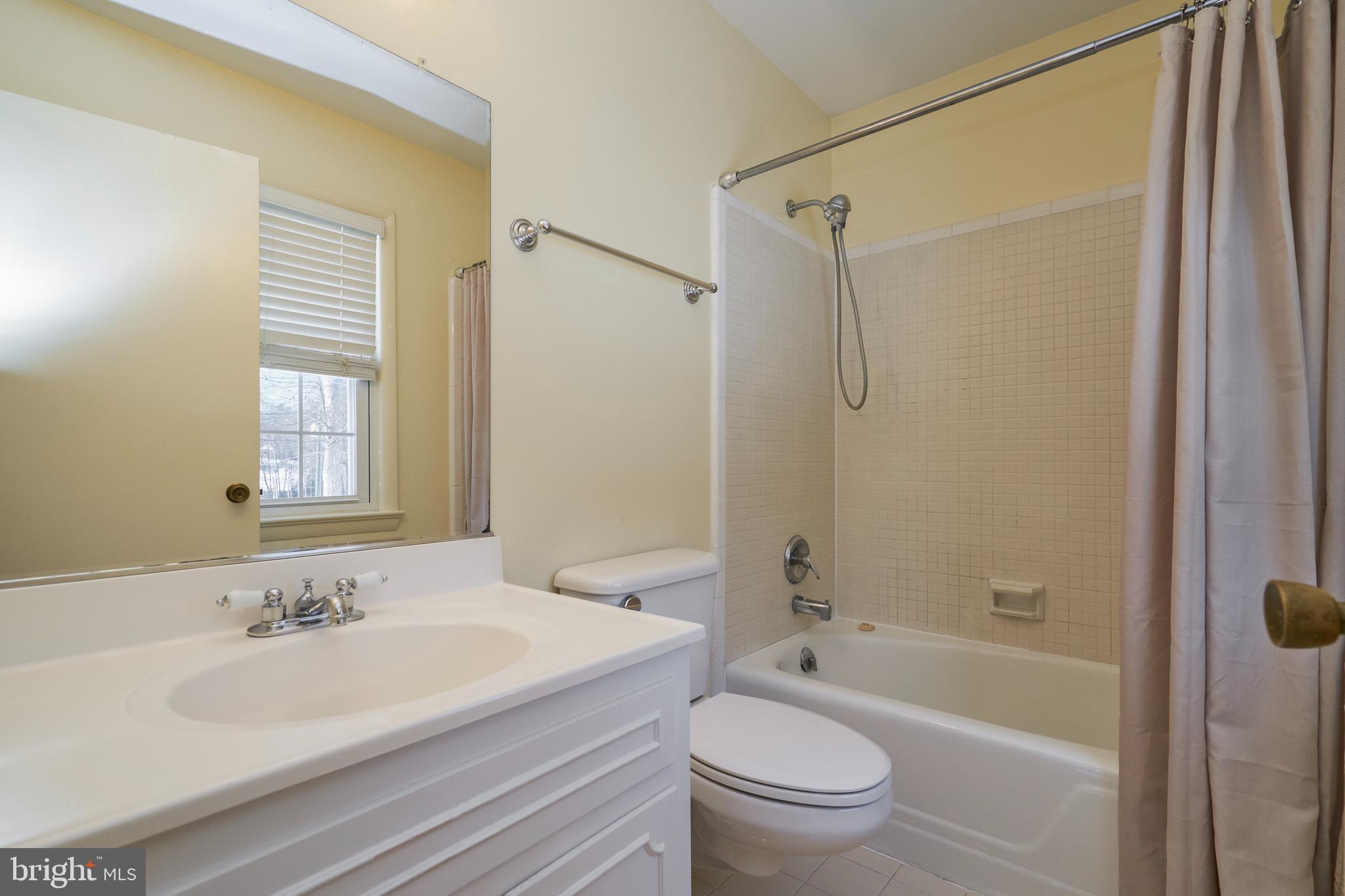 500 Springvale Road Great Falls, VA 22066 - Photo 16 of 52