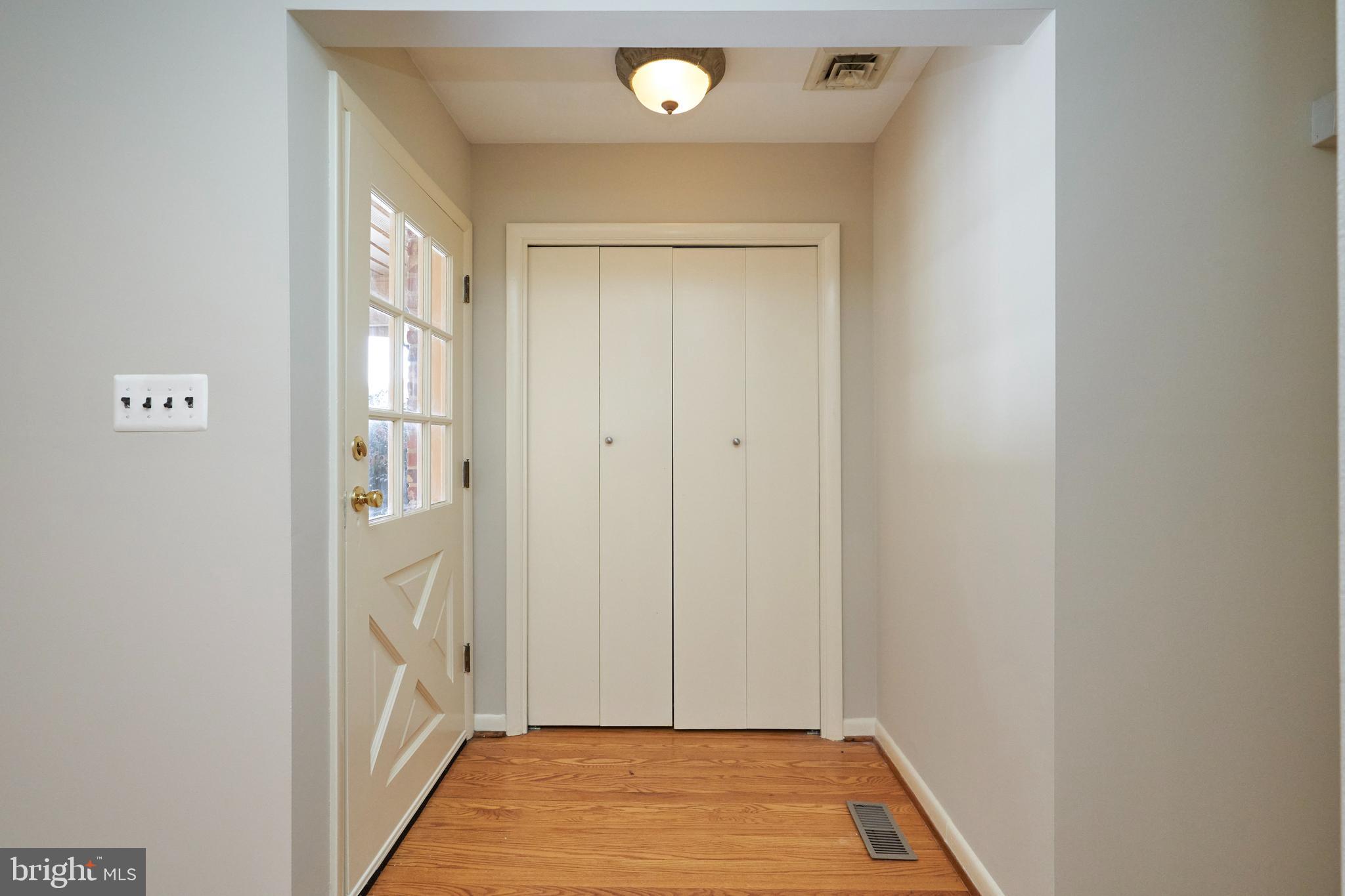 500 Springvale Road Great Falls, VA 22066 - Photo 2 of 52