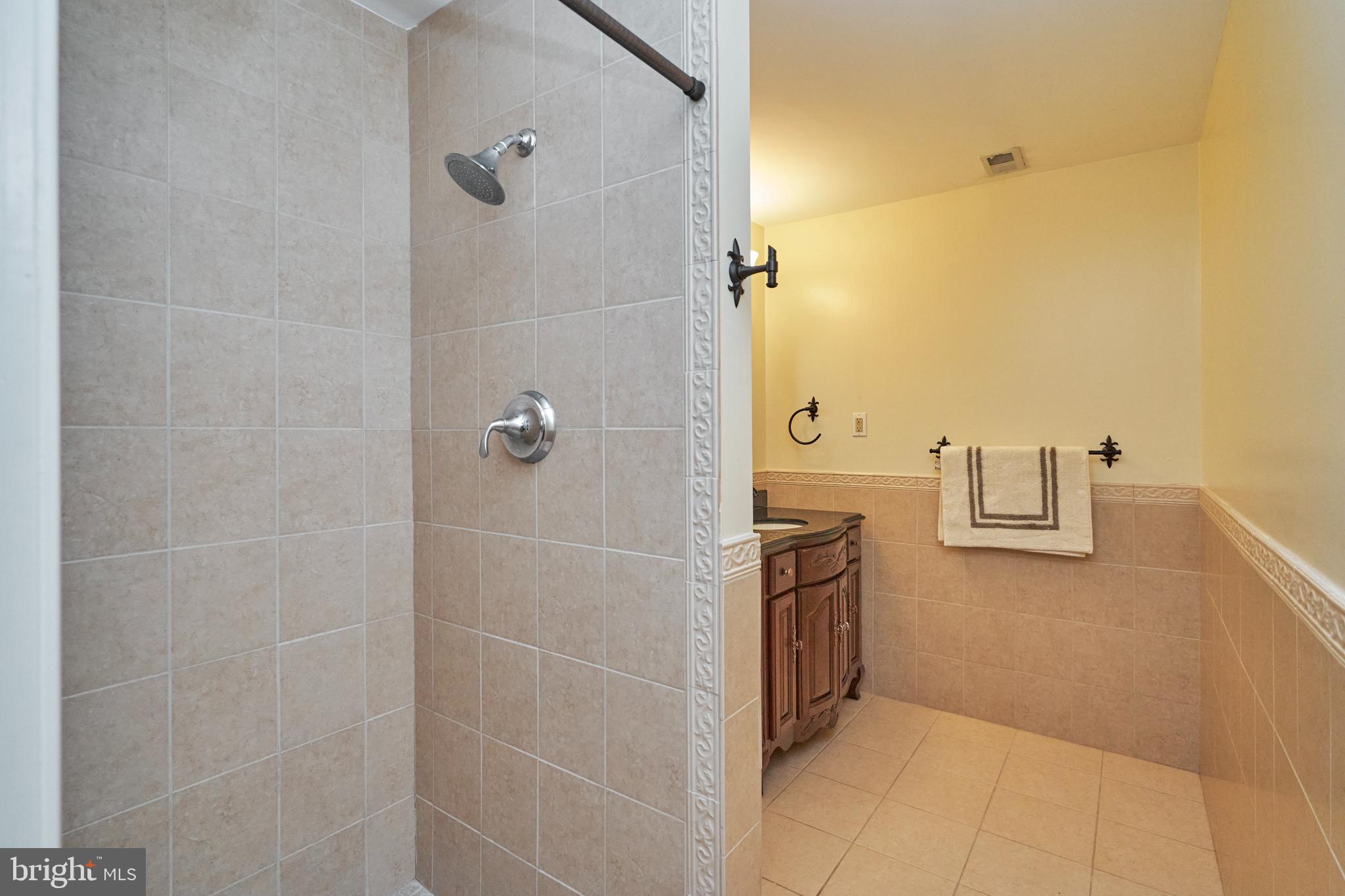 500 Springvale Road Great Falls, VA 22066 - Photo 25 of 52