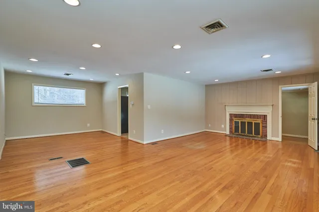 $4,000 | 500 Springvale Road, Great Falls, VA 22066