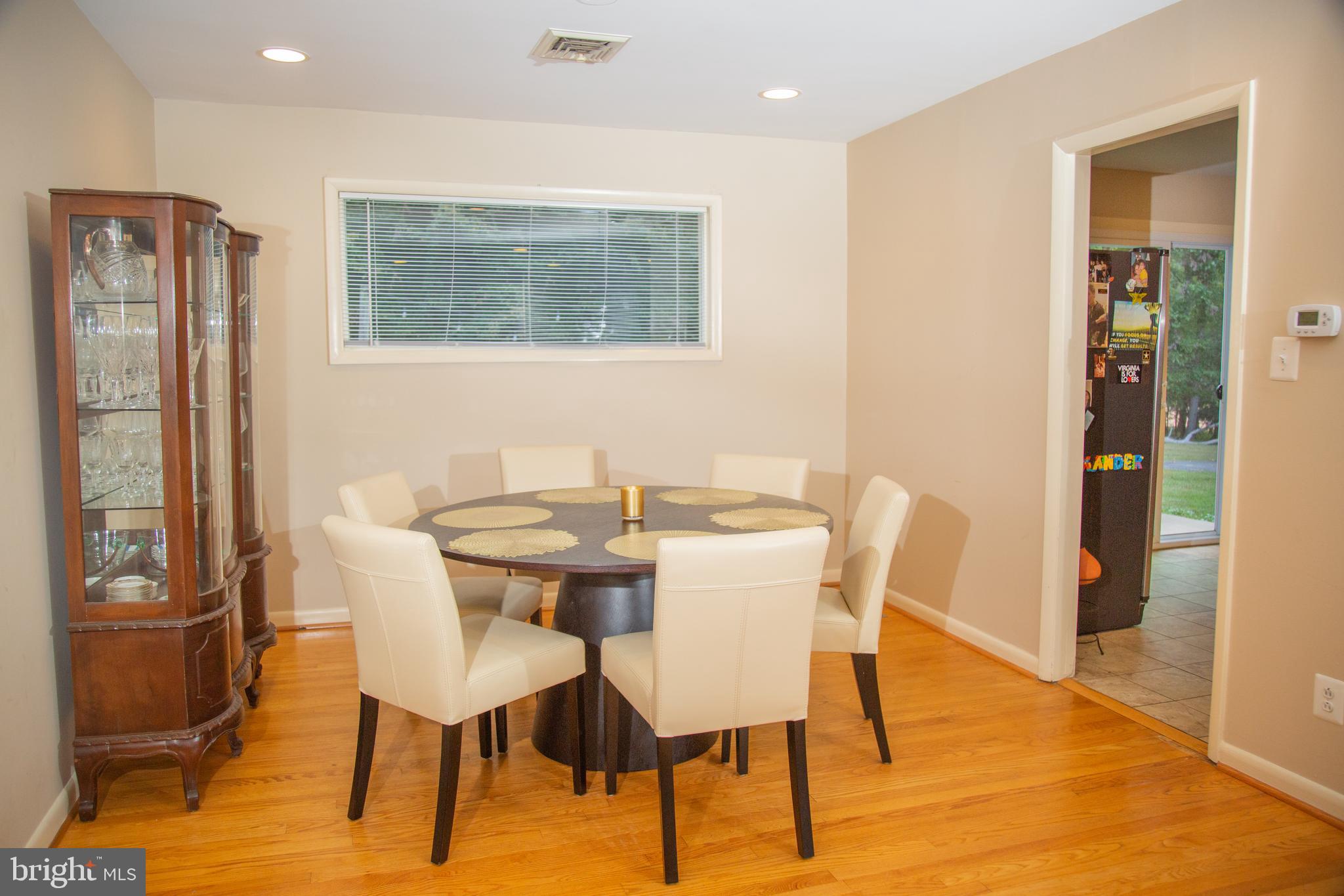 500 Springvale Road Great Falls, VA 22066 - Photo 38 of 52 Dining Area