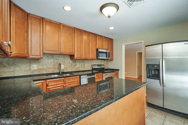 $4,000 | 500 Springvale Road, Great Falls, VA 22066