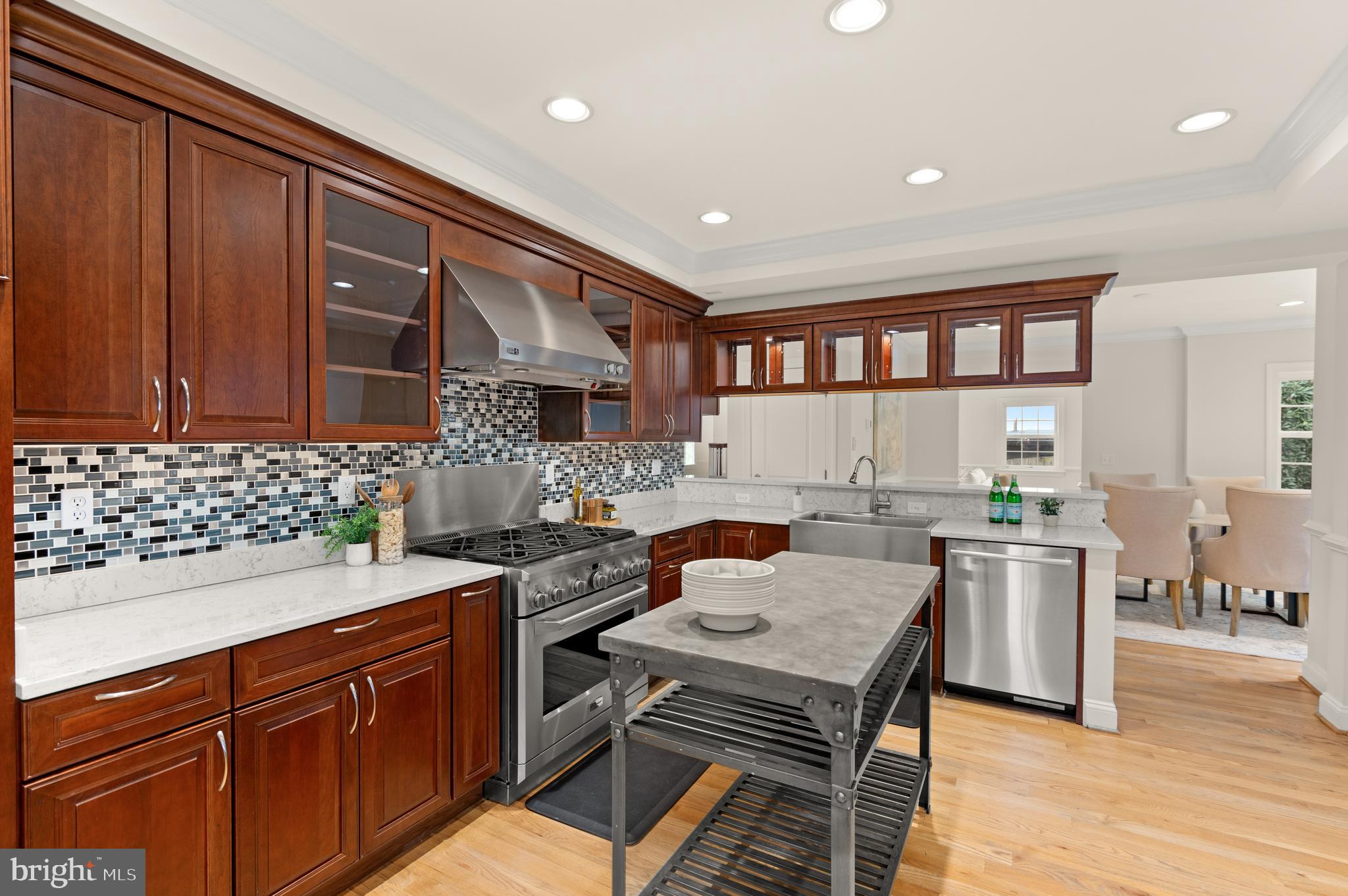 1709 Kalmia Road Northwest Washington, DC 20012 - Photo 9 of 37 Gallery Image 9