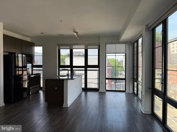 $3,899 | 1250 9th Street Northwest, Unit 411, Washington, DC 20001