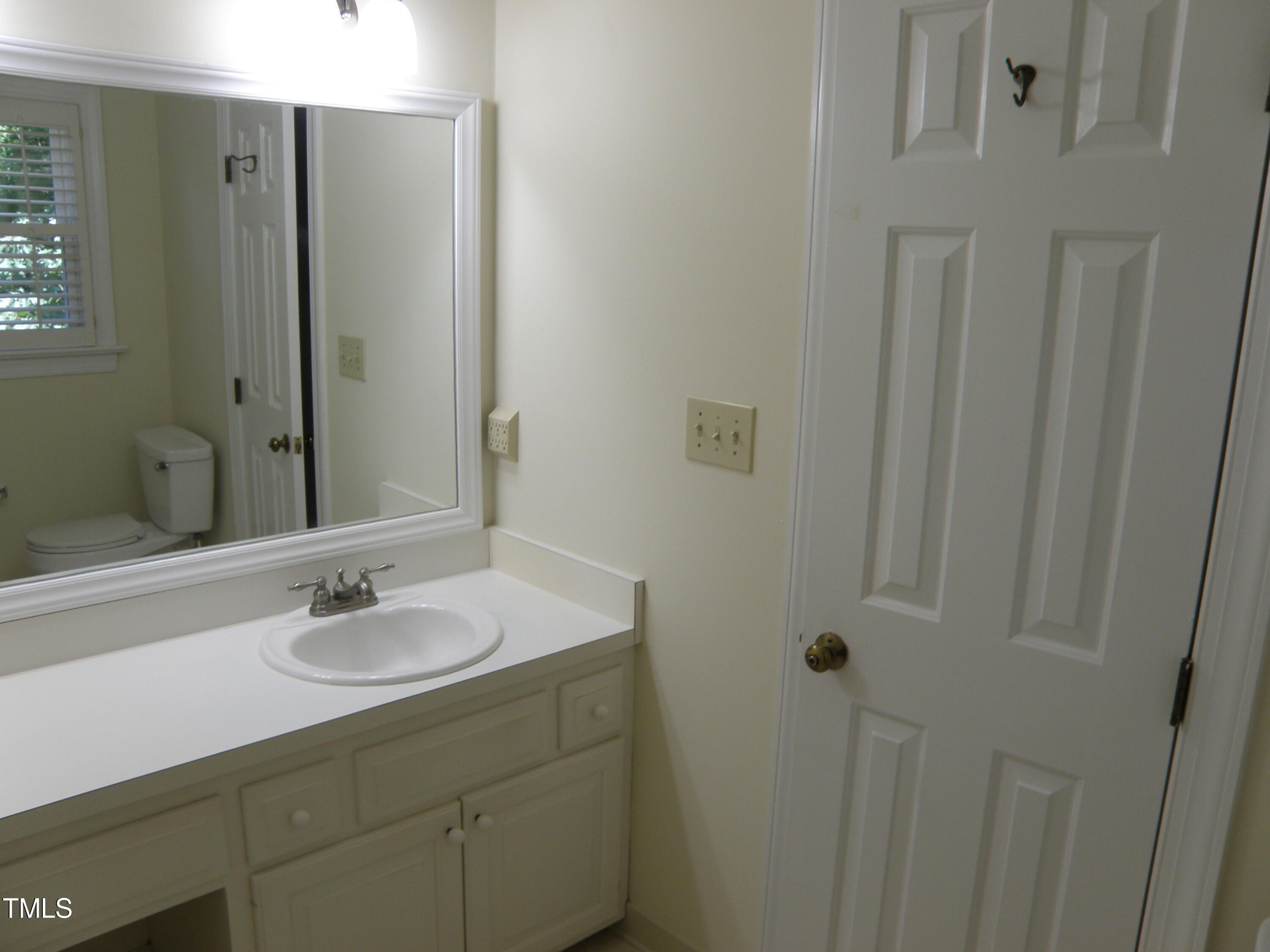 2532 Ashley Court Raleigh, NC 27607 - Photo 31 of 39 single sink