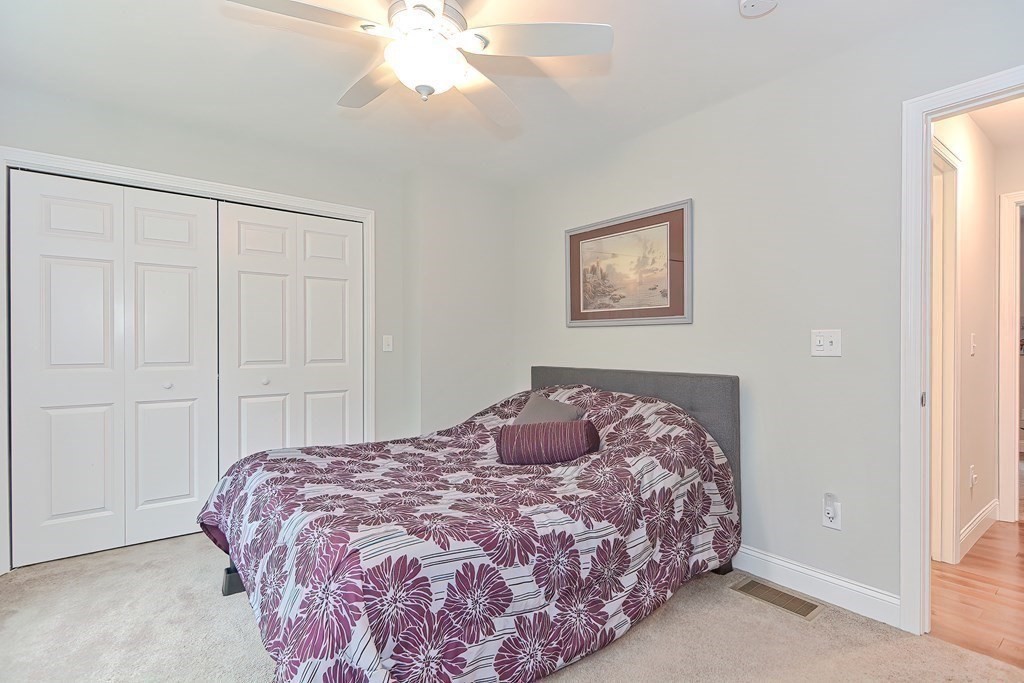 141 Moon Hill Road Northbridge, MA 01534 - Photo 20 of 36