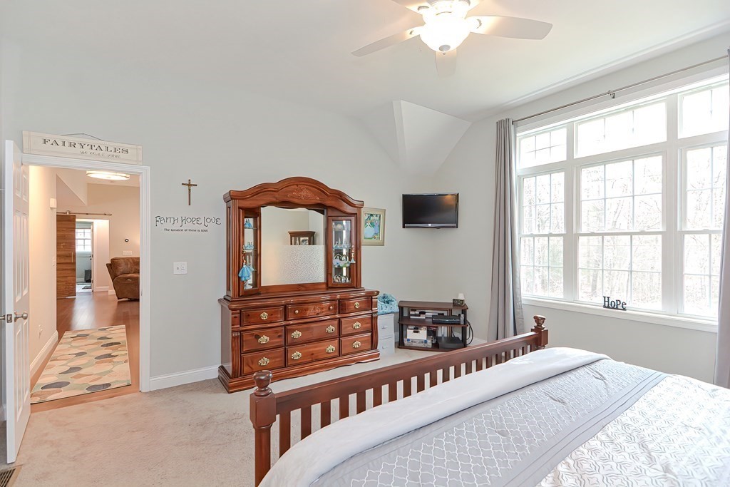 141 Moon Hill Road Northbridge, MA 01534 - Photo 27 of 36