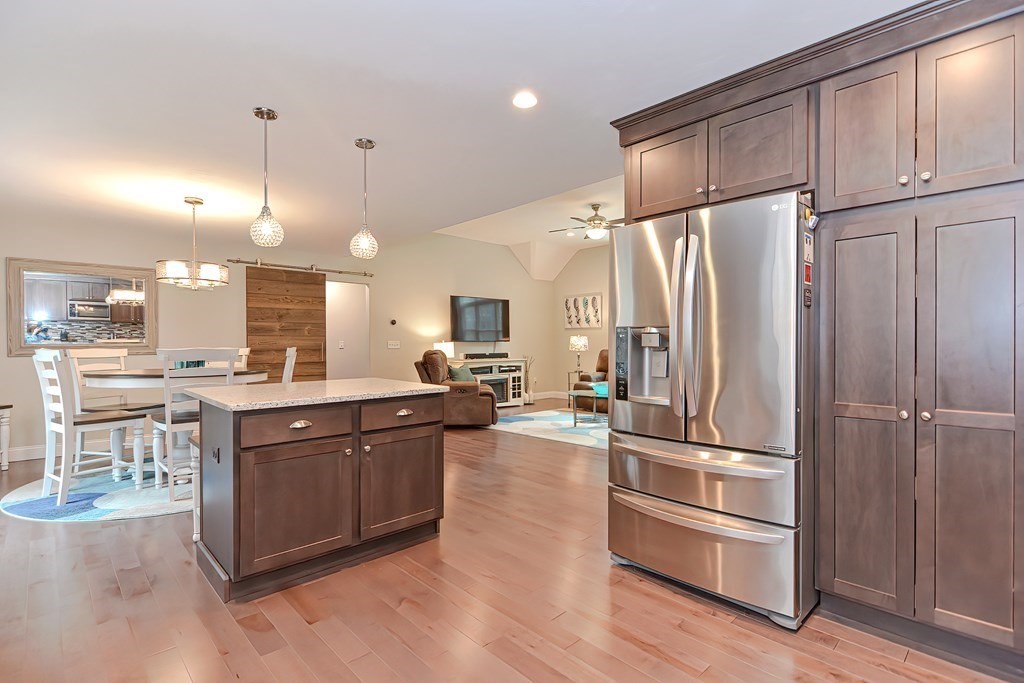 141 Moon Hill Road Northbridge, MA 01534 - Photo 9 of 36