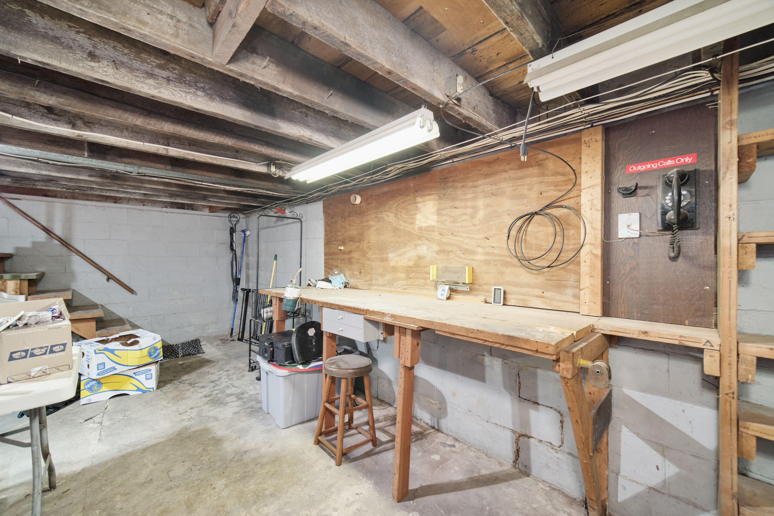 3750 River Road Manistee, MI 49660 - Photo 40 of 60 Basement work area