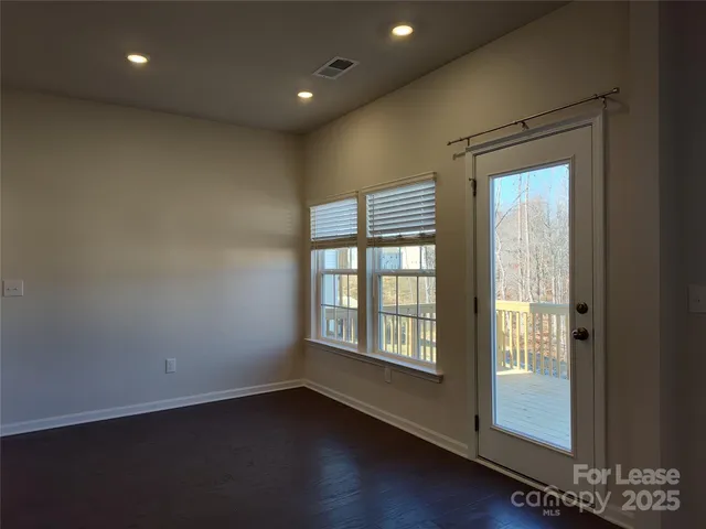 $2,400 | 19002 Direwolf Cove, Charlotte, NC 28278