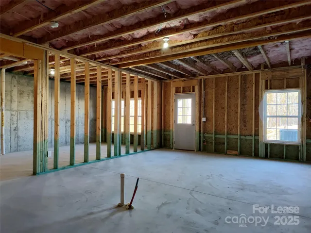 $2,400 | 19002 Direwolf Cove, Charlotte, NC 28278