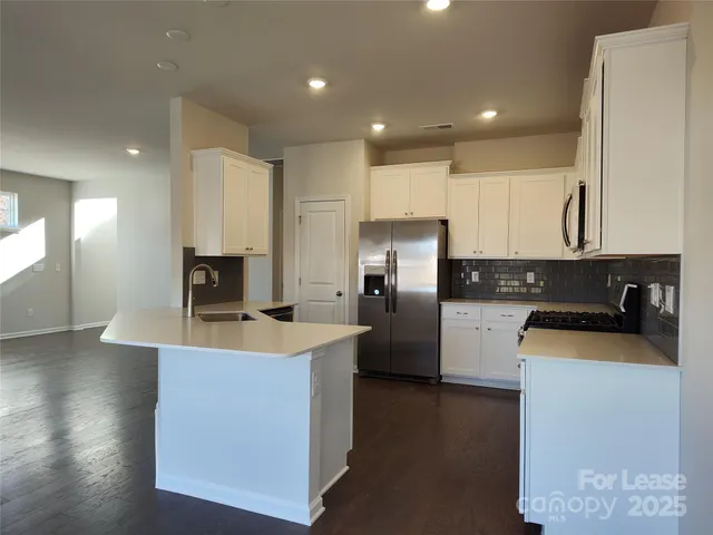 $2,400 | 19002 Direwolf Cove, Charlotte, NC 28278