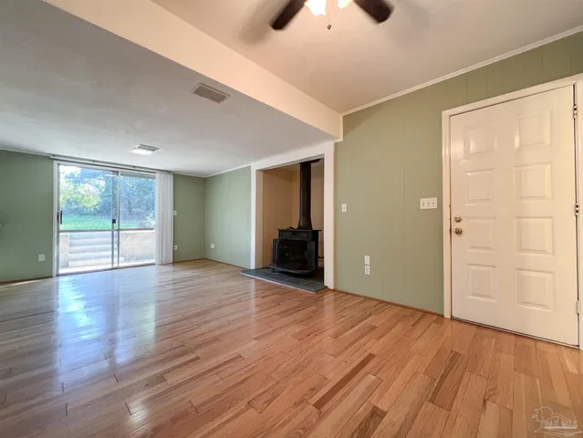 $1,750 | 5325 Lakewood Drive, Milton, FL 32570