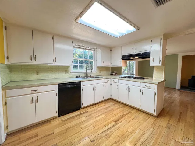 $1,750 | 5325 Lakewood Drive, Milton, FL 32570