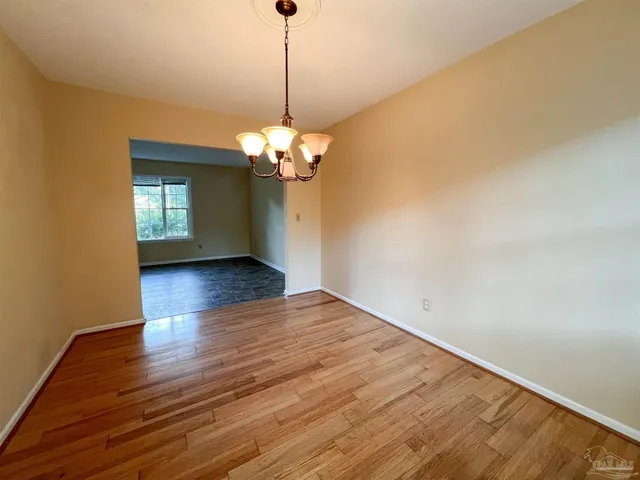 $1,750 | 5325 Lakewood Drive, Milton, FL 32570