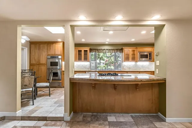 $450,000 | 411 West Vartikian Avenue, Fresno, CA 93704