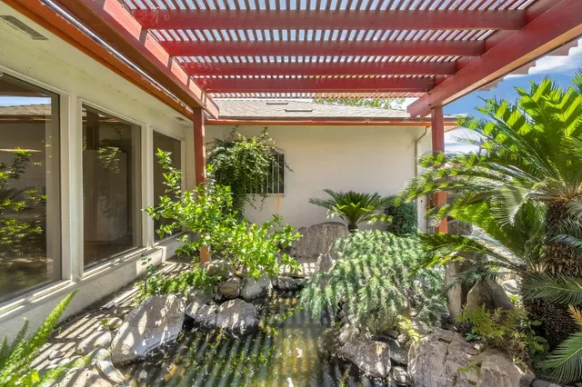 $450,000 | 411 West Vartikian Avenue, Fresno, CA 93704