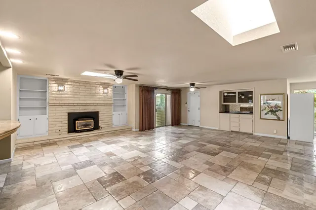 $450,000 | 411 West Vartikian Avenue, Fresno, CA 93704