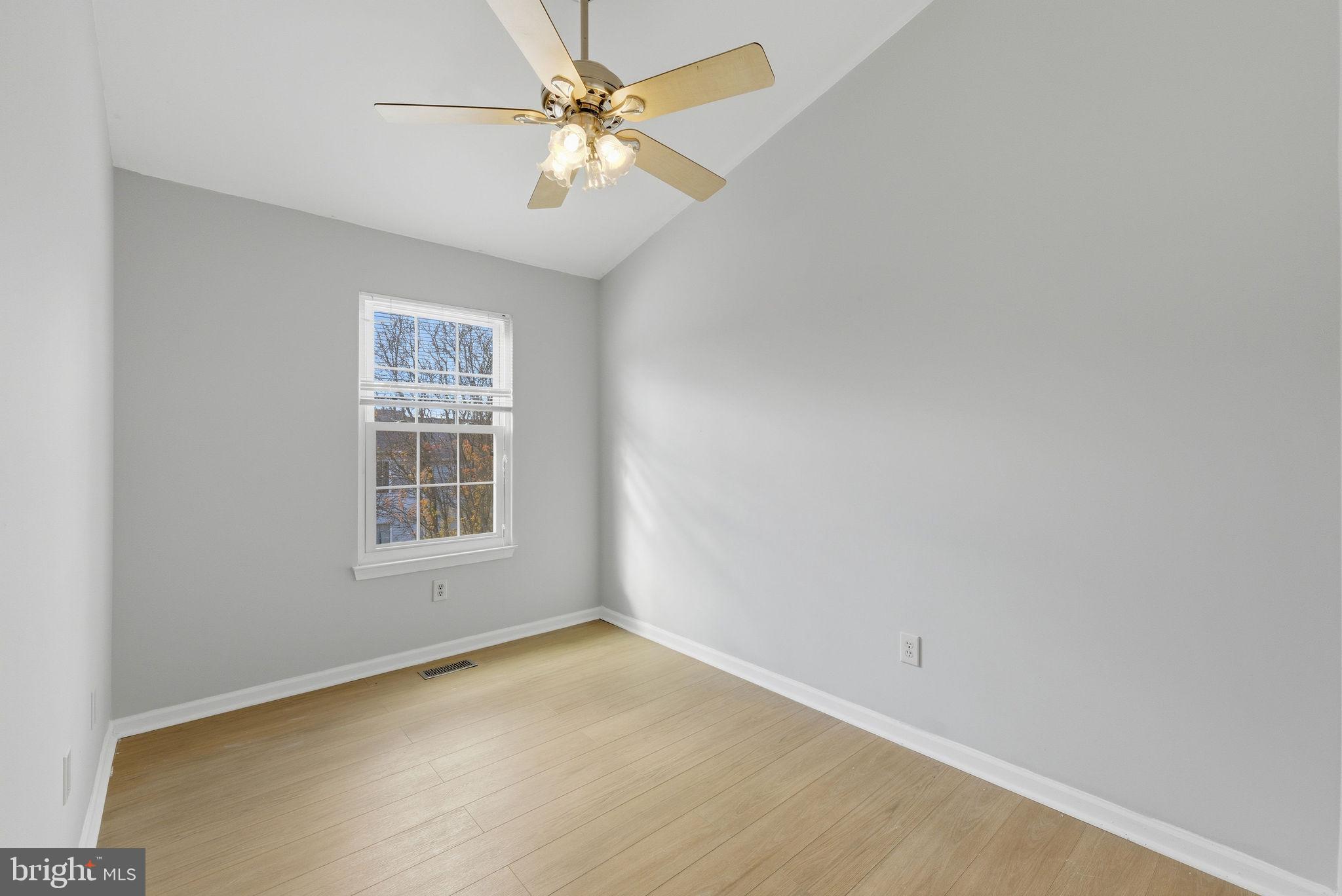 14688 Basingstoke Loop Centreville, VA 20120 - Photo 19 of 34 an empty room with a window