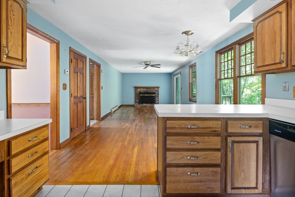 87 Country Way Scituate, MA 02066 - Photo 8 of 27 Gallery Image 8