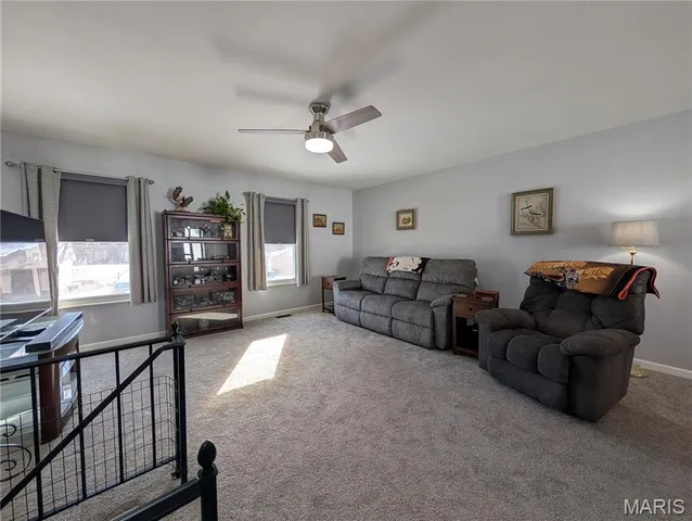 $255,000 | 2549 Plymouth Drive, High Ridge, MO 63049