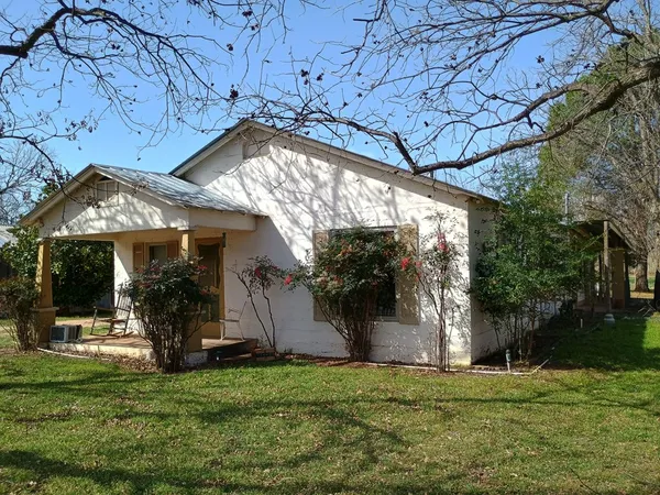 $150,000 | 316 South Liveoak Street, Mason, TX 76856