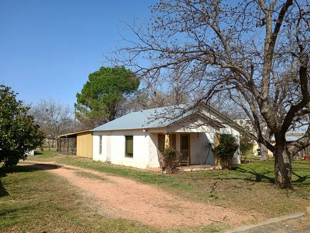 $150,000 | 316 South Liveoak Street, Mason, TX 76856