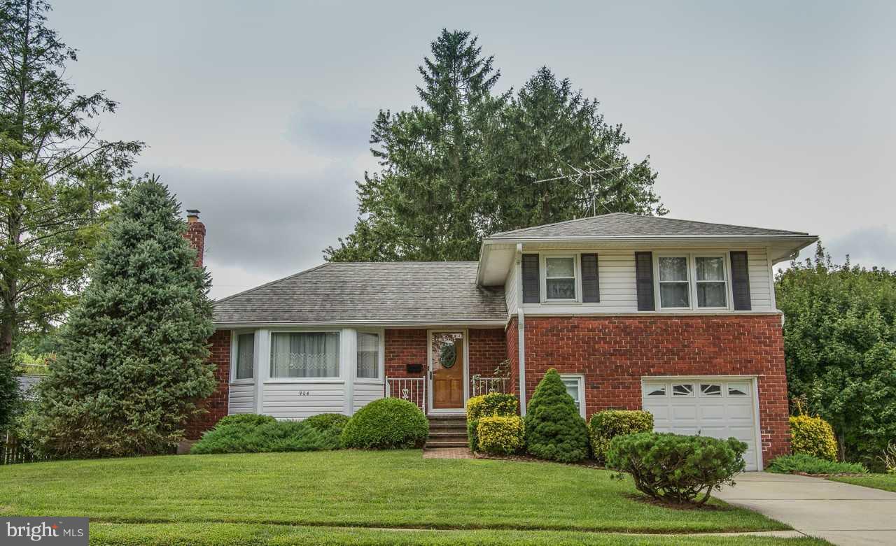 904 Starbit Road Baltimore, MD 21286 - Photo 2 of 26 3 Bedroom 2 1/2 Bath Split Level
